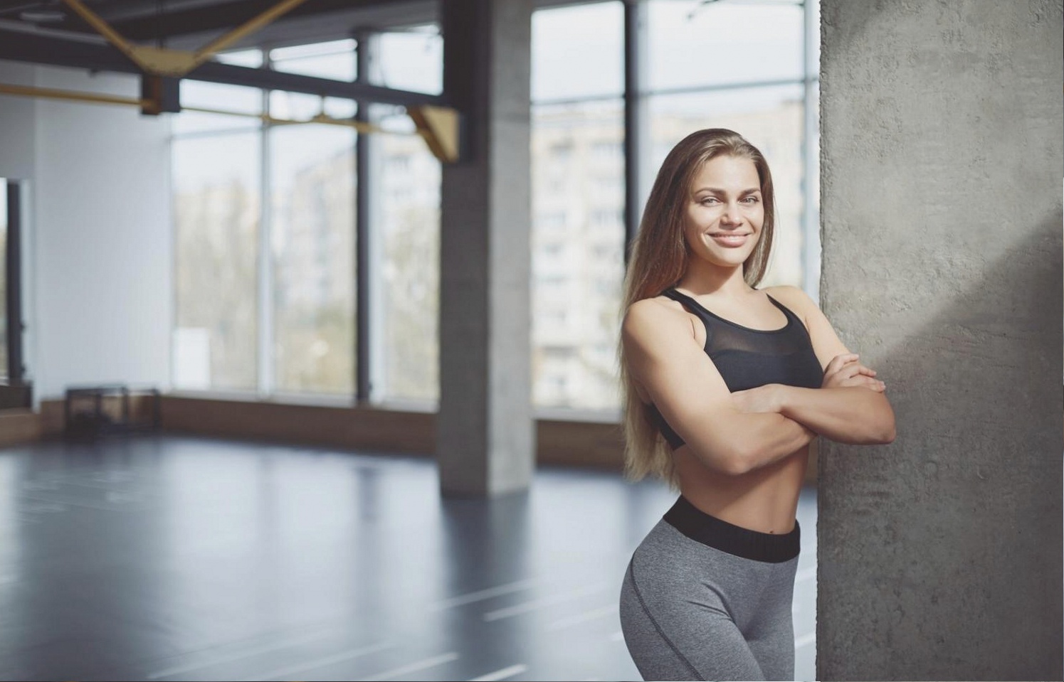 Athlète CrossFit démontrant la philosophie du mouvement fonctionnel